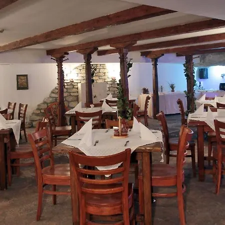 Glazne 4* バンスコ