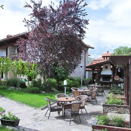 Glazne Hotel