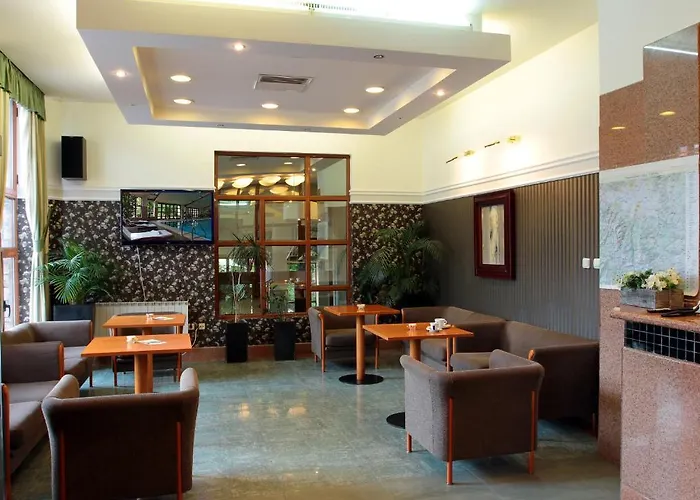 Glazne 4* בנסקו